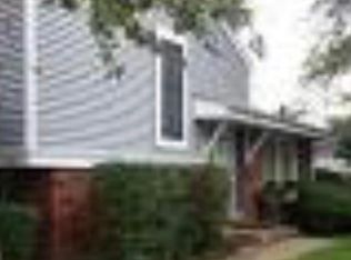 2167 Hassell Rd, Hoffman Estates, IL 60169