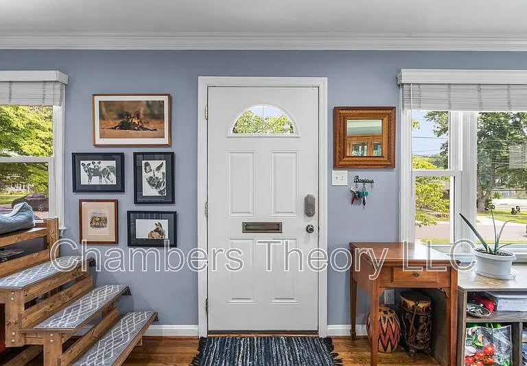 3904 Lantern Dr — Photo 3