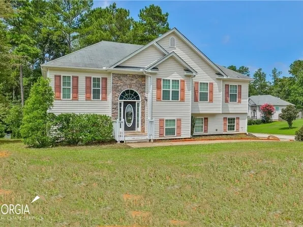 27 Molasses Ln, Dallas, GA 30157