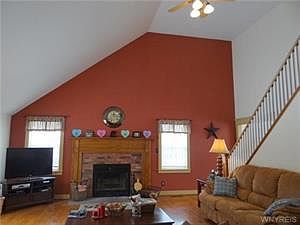 5th image of 417 Daniel Dr
