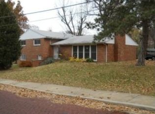 601 Cherry St, Alton, IL 62002
