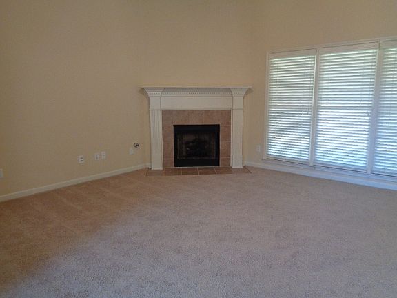 2nd image of 10396 Trail Hill Ln