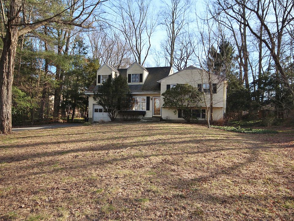 1st image of 48 Lily Pond Ln