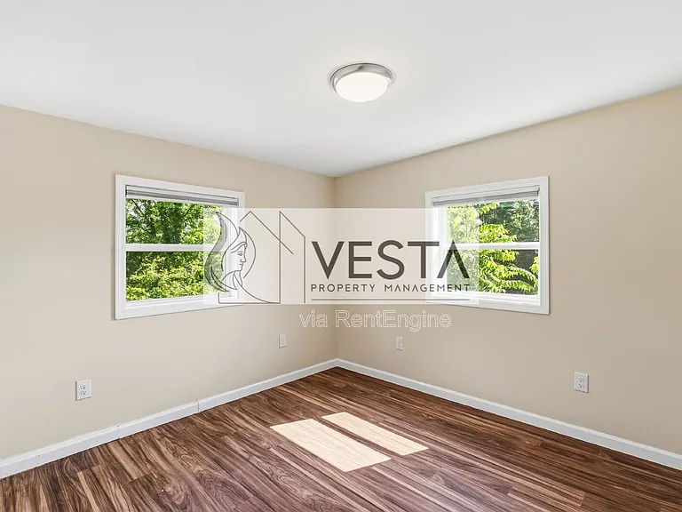 146 Underwood Rd — Photo 16