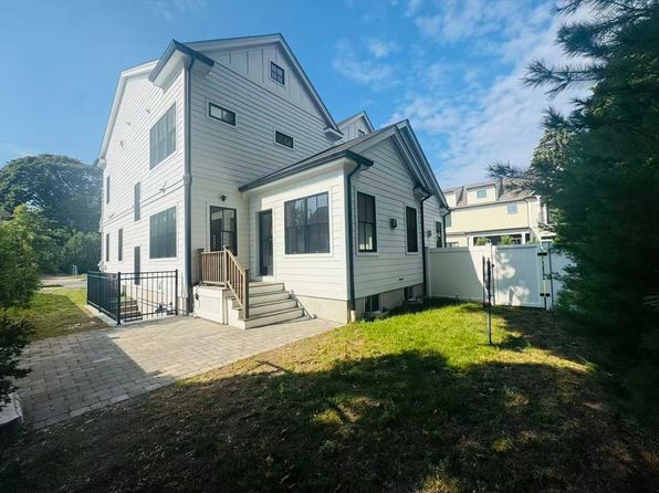 7 Sharon Ave #7