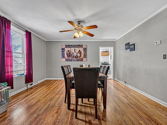5th image of 703 Elm Ave SE