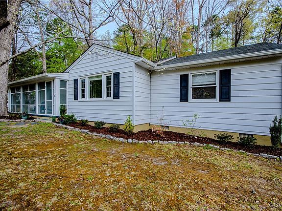 3rd image of 6926 South Dr