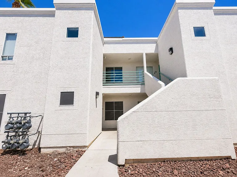 7100 Pirates Cove Rd #2123 — Photo 1
