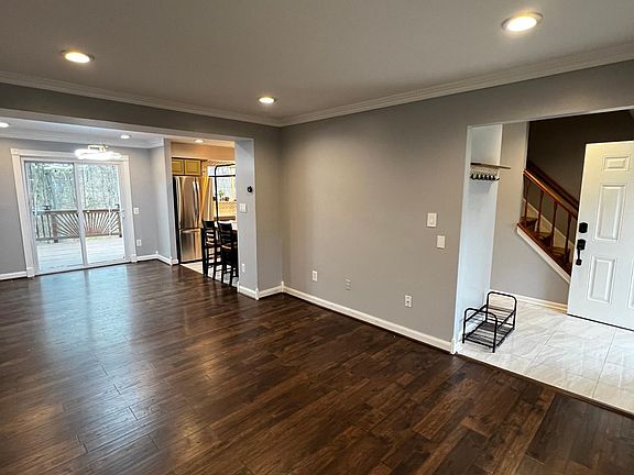 3rd image of 6210 Prince Way