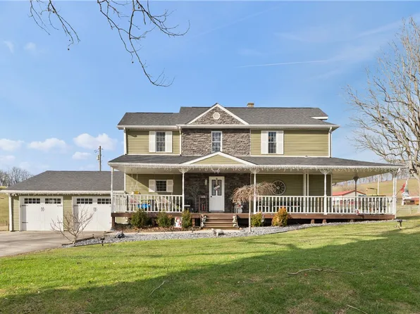 34 Cherry Farm Ln, Dunbar, PA 15431