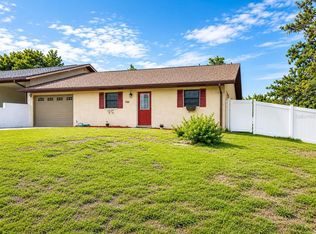 700 W Dampier St, Inverness, FL 34450