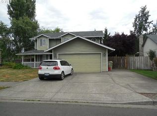 1938 SE 75th Ct, Hillsboro, OR 97123