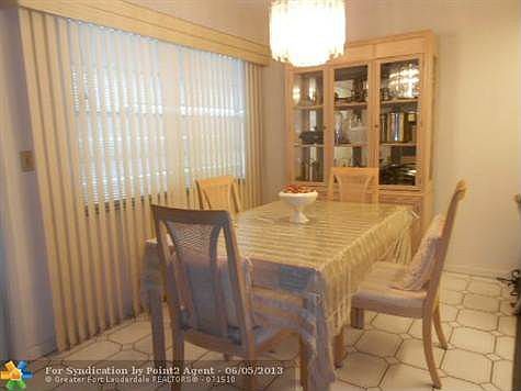 3rd image of 4024 Ventnor Dr #H