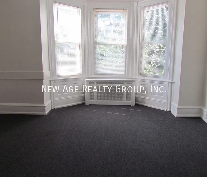 5029 Cedar Ave #2F — Photo 10