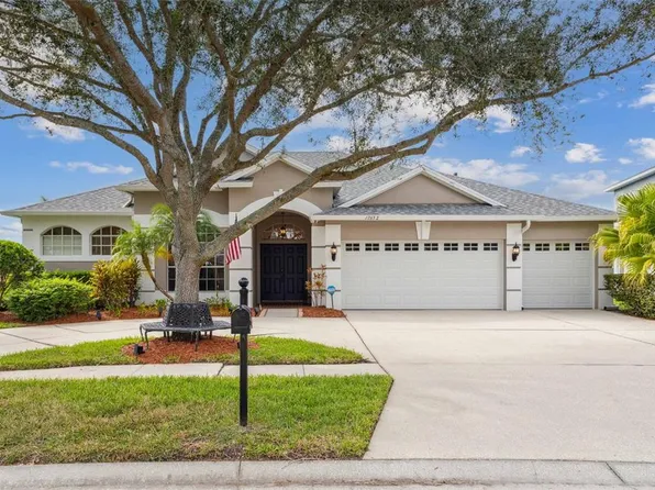 17632 Archland Pass Rd, Lutz, FL 33558