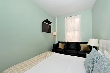 Rented by Eisenberg Exclusives