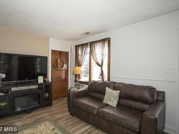 4th image of 8080 Woodholme Cir