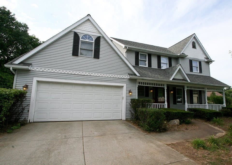 1st image of 22991 Basswood Ct