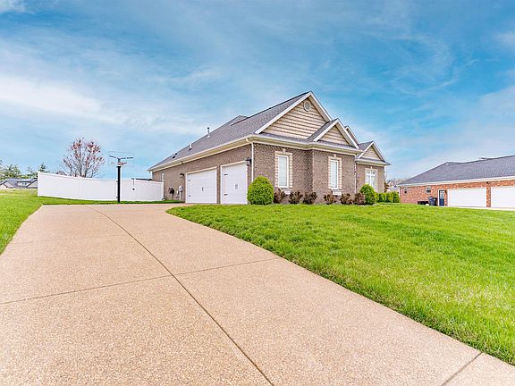 4th image of 2918 Lenox Dr