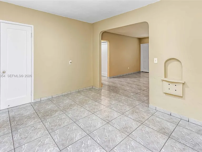 1015 Cortez St — Photo 17