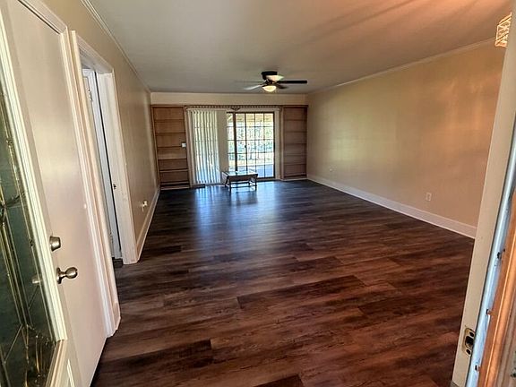 2nd image of 377 Cain Rd