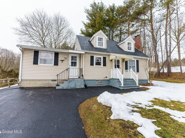 561 Swaggertown Road, Glenville, NY 12302