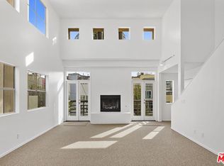 121 Galleon St #A, Marina Del Rey, CA 90292