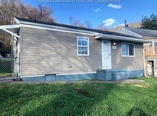 3506 Washington St W, Charleston, WV 25387