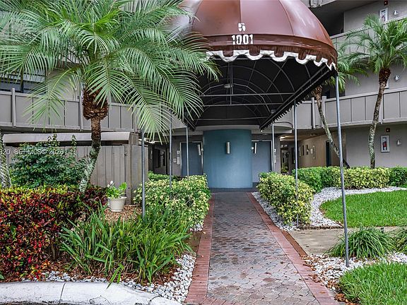 2nd image of 1001 Colony Point Cir APT 503