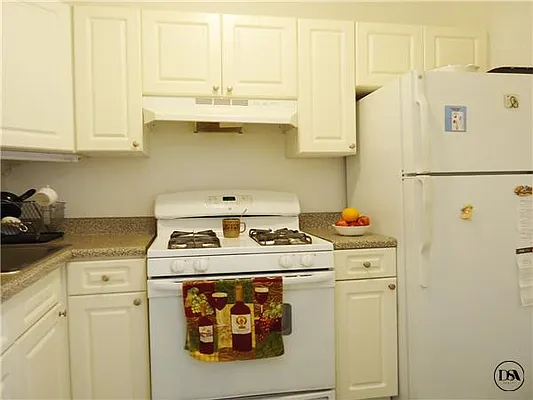 Rented by DSA Realty | media 31