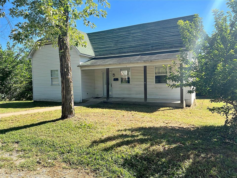 1st image of 714 East St