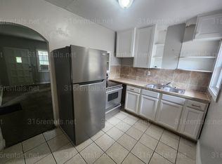 $895- 2 bedroom / 2 bathroom - Duplex, Wichita, KS 67203