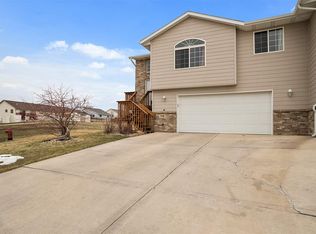 716 Auburn Dr, Rapid City, SD 57701