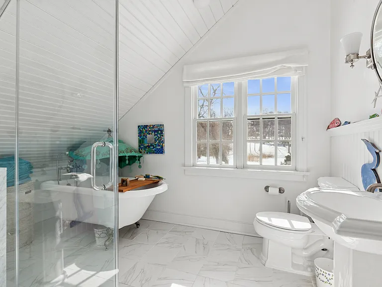 67 Menantic Rd — Photo 25