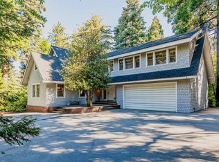 901 Oak Rd, Lake Arrowhead, CA 92385