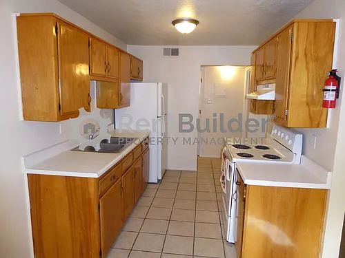 205 Vassar Dr SE Photo 1