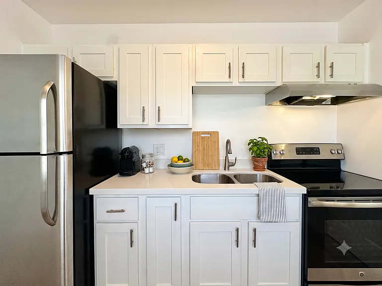 3629 N 37th St #3 — Photo 8