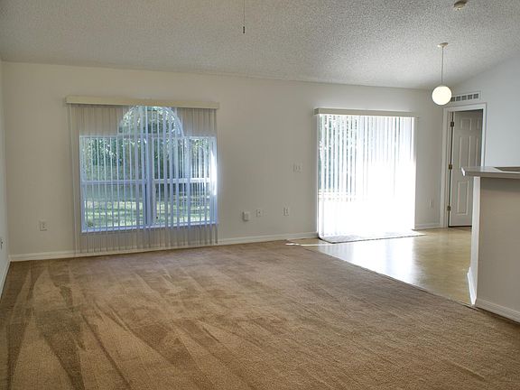 5th image of 534 Glade Ct