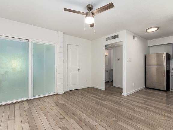 5th image of 1911 E Amelia Ave APT 8