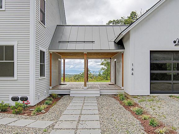 3rd image of 144 Fiddlehead Lane