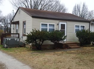 2638 W Lombard St, Springfield, MO 65802