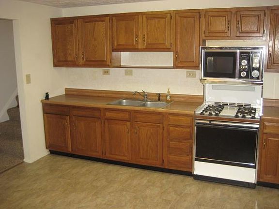 5th image of 4550 Reinbeau Dr