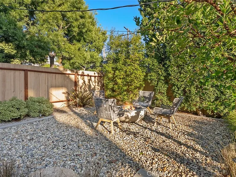 414 Cypress Dr — Photo 30