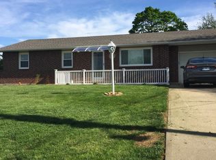 1102 3rd St, Camden Point, MO 64018