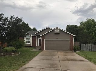 7710 W Barrington Ct, Wichita, KS 67212