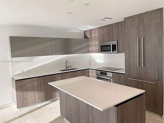 2nd image of 68 SE 6th St #910