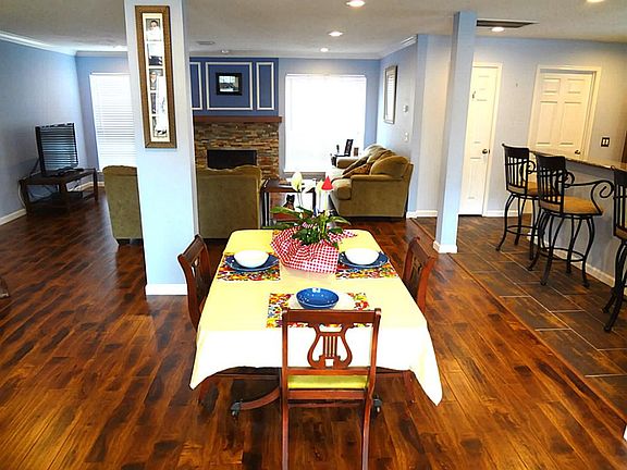4th image of 10219 Pearl Dr