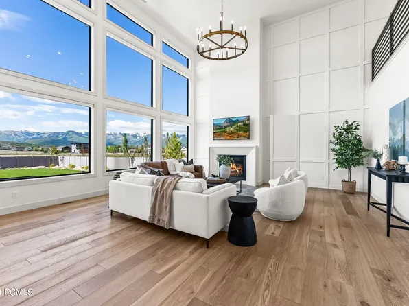 492 Valley Dr, Park City, UT 84098