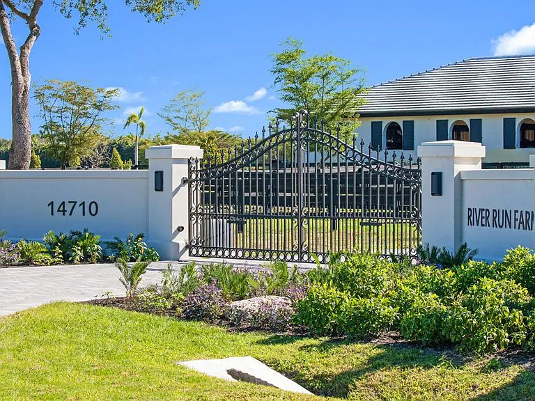 14710 Palm Beach Point Blvd — Photo 9