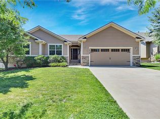18309 W 193rd Ter, Spring Hill, KS 66083